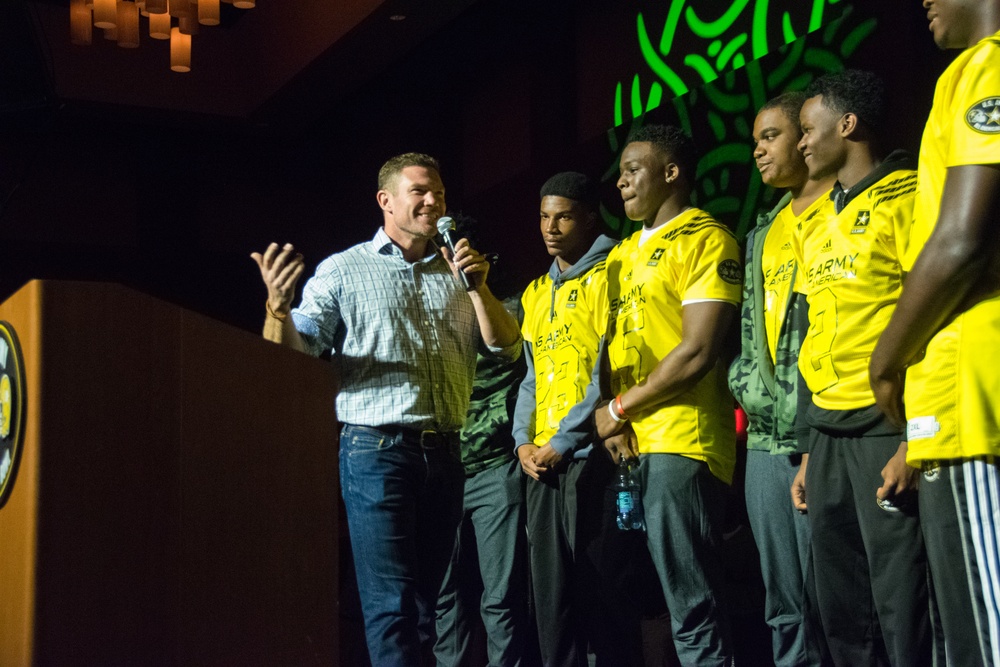 Nate Boyer shares Army values during the Army All-American Bowl