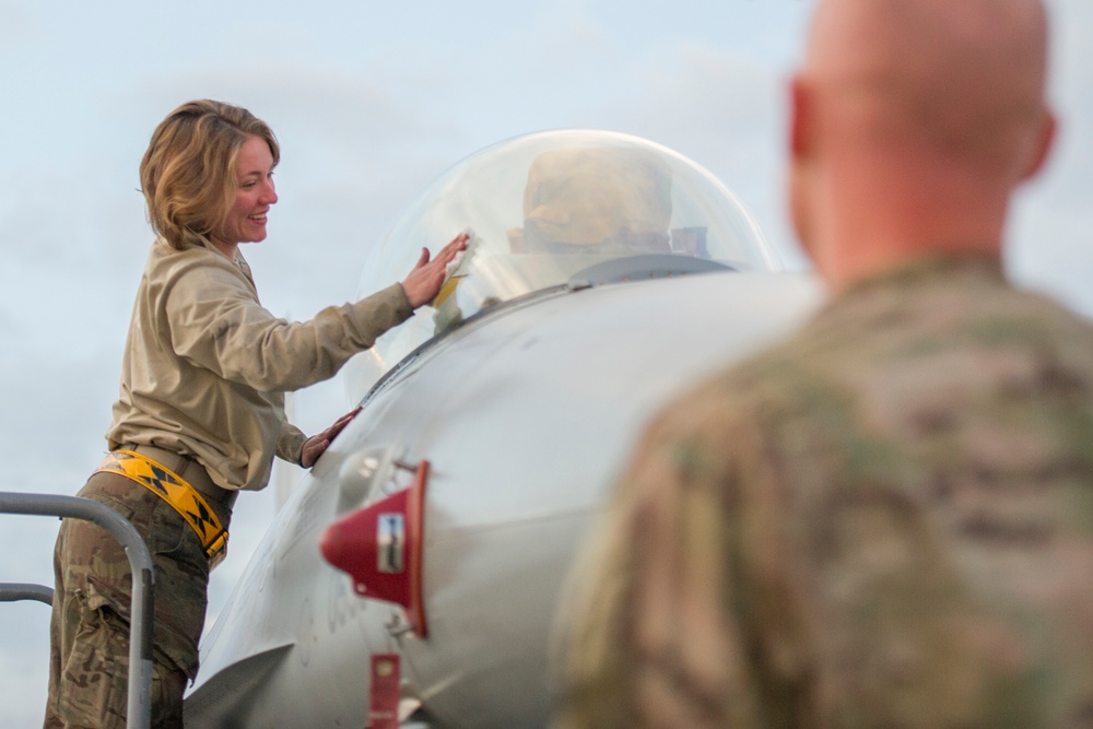 Viper maintainers ensure combat-ready aircraft