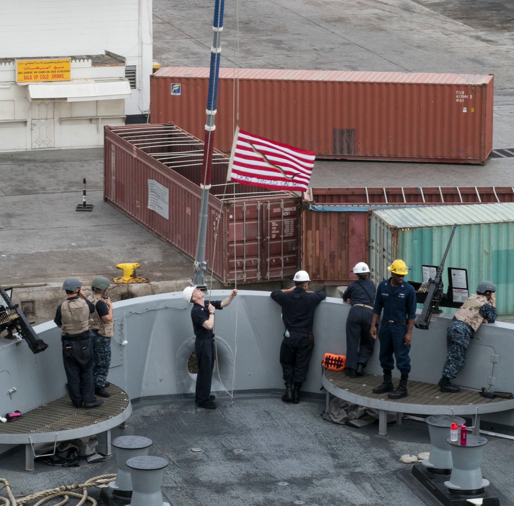 USS Arlington (LPD 24) brings in the New Year in Muscat, Oman