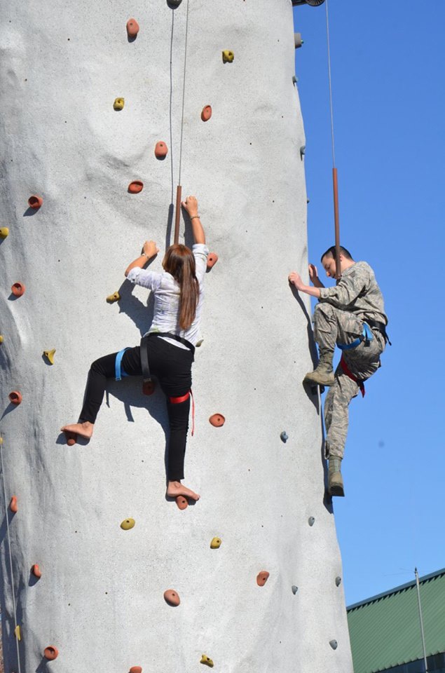 172nd Airlift Wing hosts 2015 Family Day