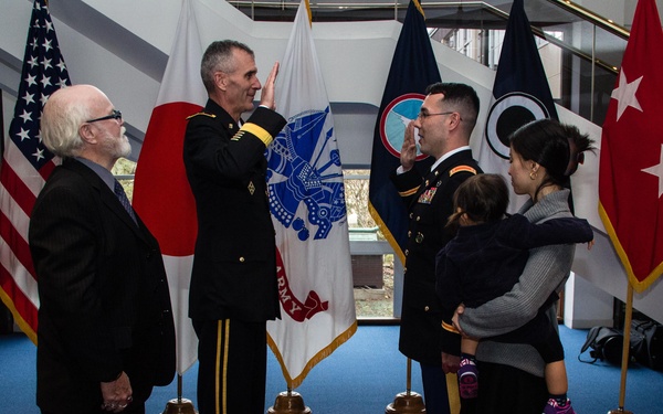 Reciting the Oath of Commissioned Officers