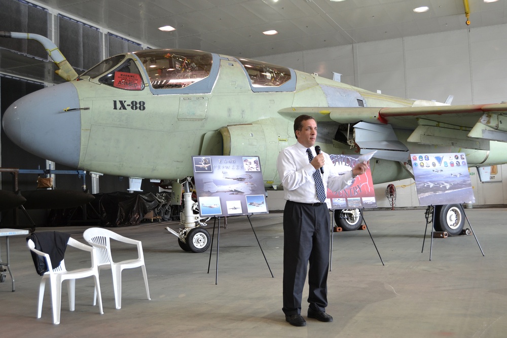 Workers say goodbye, reminisce at ceremony for last Prowler