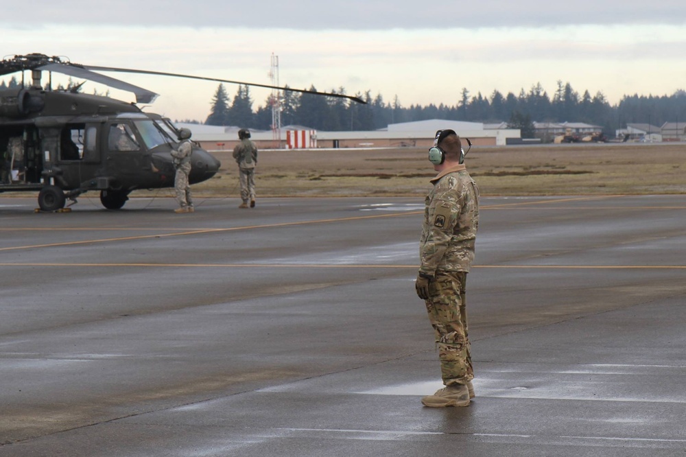 16th Combat Aviation Brigade aircraft depart for National Training Center