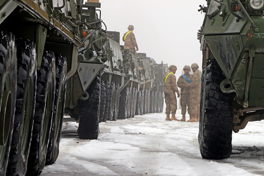Country hopping cavalry unit unloads train before training