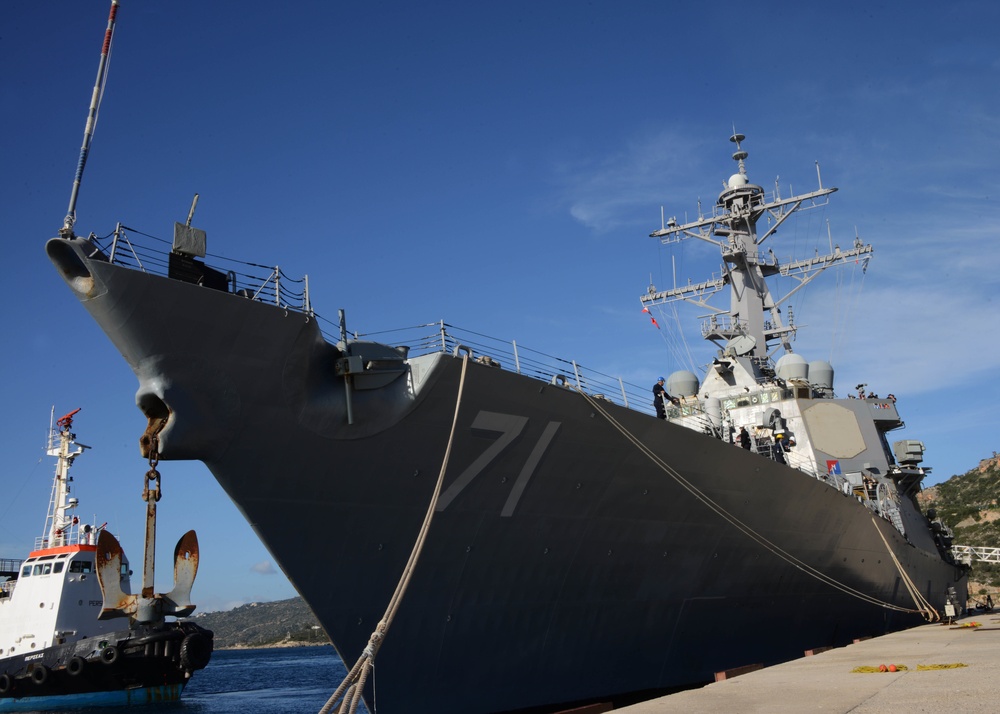 USS Ross port visit