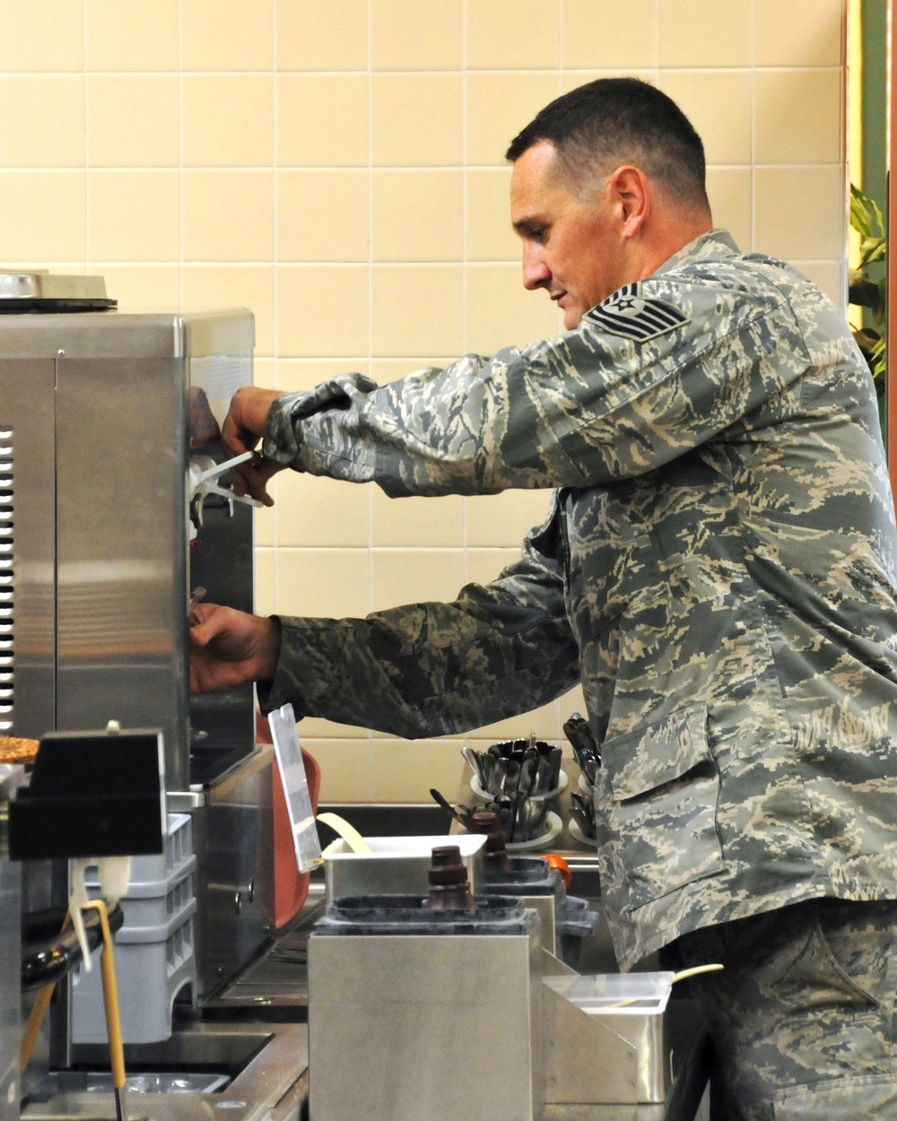 Montana Airmen benefit from new food labeling system