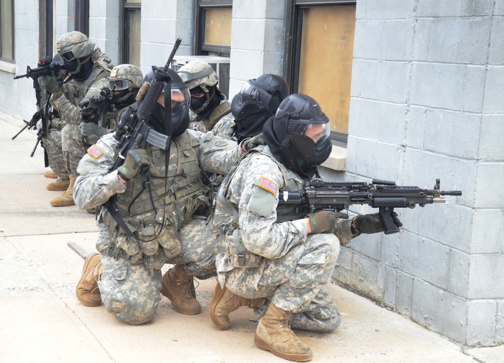 New York Army National Guard Soldiers hone urban combat skills at New York City police training site