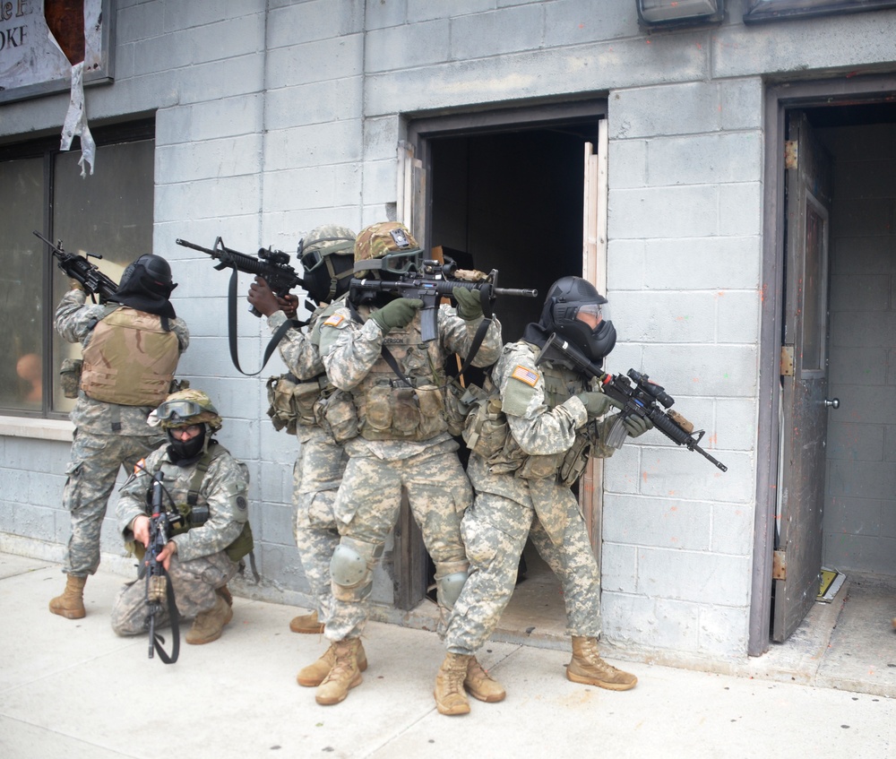 New York Army National Guard Soldiers hone urban combat skills at New York City police training site