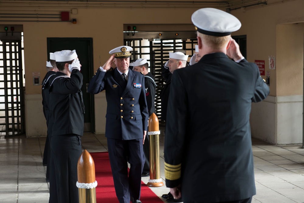 French naval admiral welcomed to US 6th Fleet headquarters