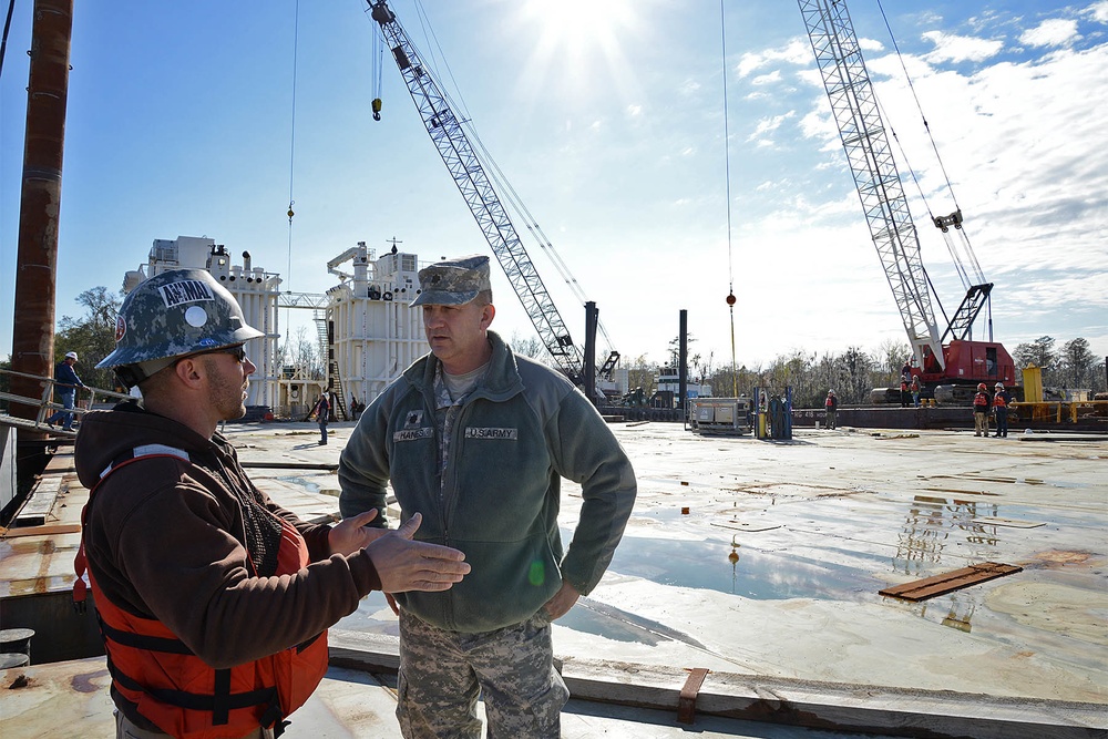 Louisiana Guardsmen continue building, monitoring flood barriers