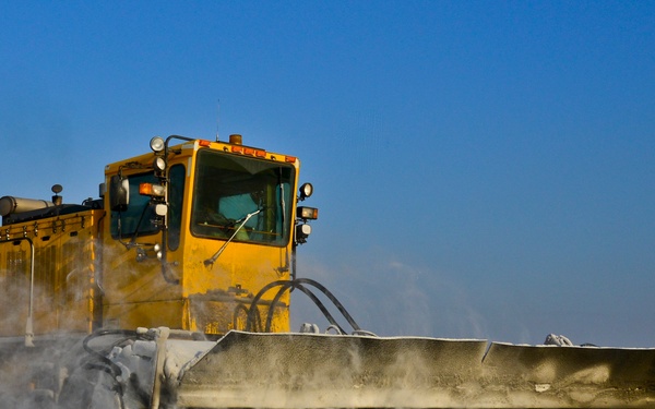 Winter time at Osan AB -- They see me rollin'