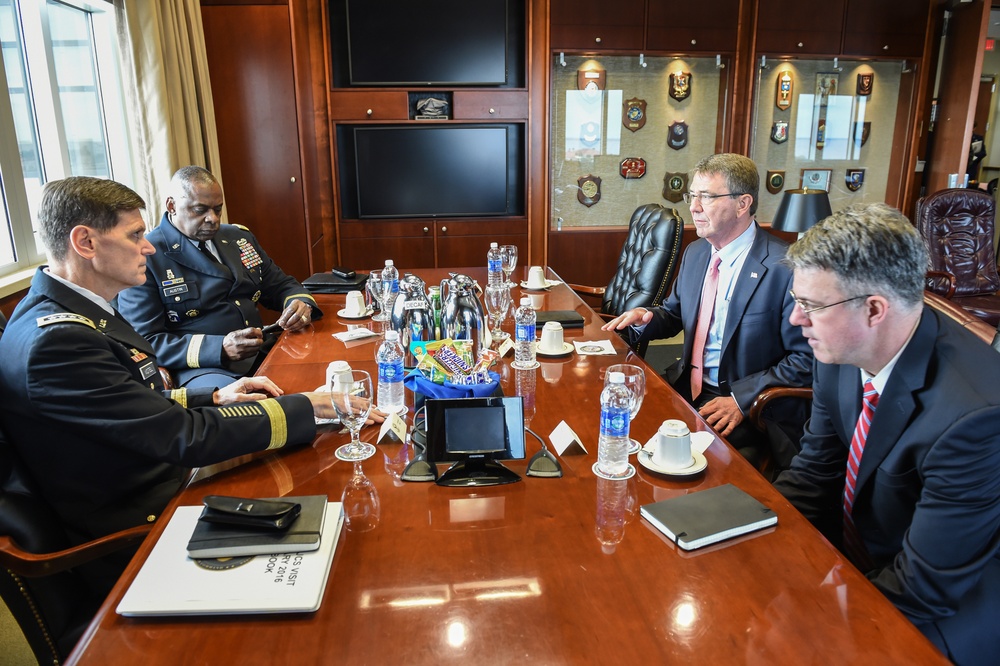 Secretary of defense, Gen. Austin and Gen. Votel meet