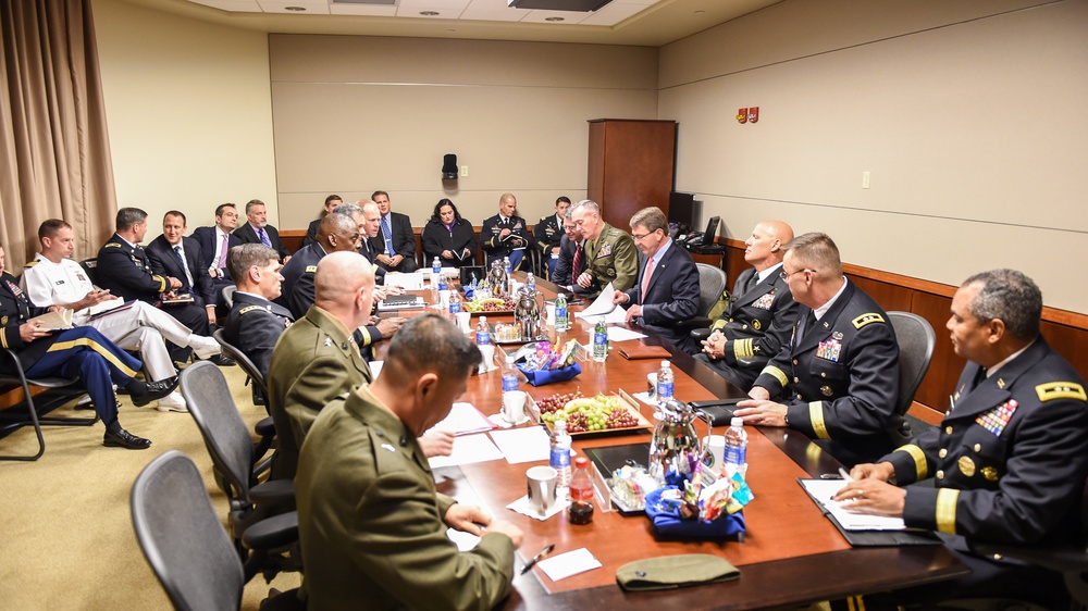 Secretary of defense discusses counter ISIL operations with USCENTCOM and USSOCOM leadership