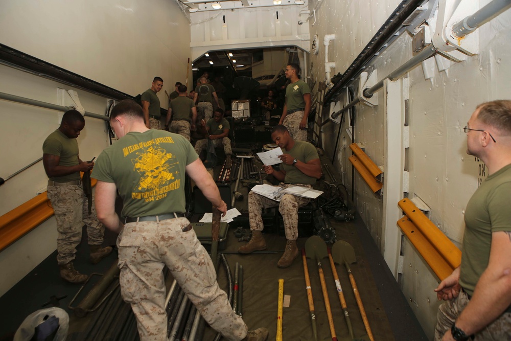 DVIDS - Images - 26th MEU busts rust [Image 9 of 13]