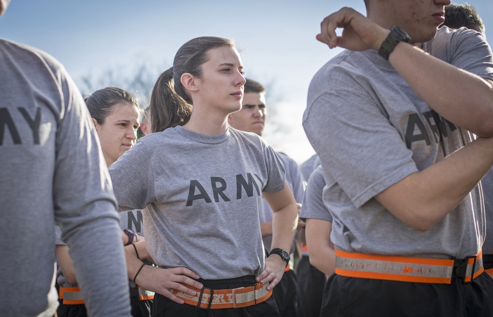 ROTC cadet mentally prepares for the APFT