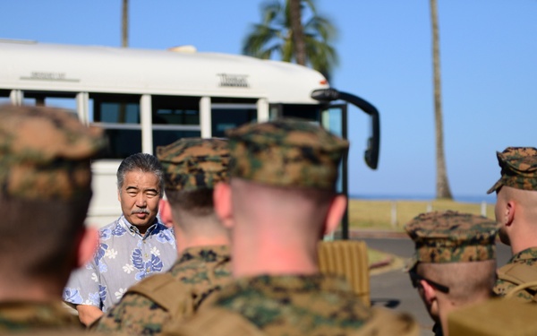 Hawaii governor visits Haleiwa Incident Command Post