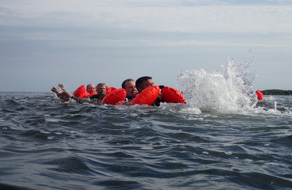 106th Rescue Wing conducts combat and water survival training at Homestead ARB