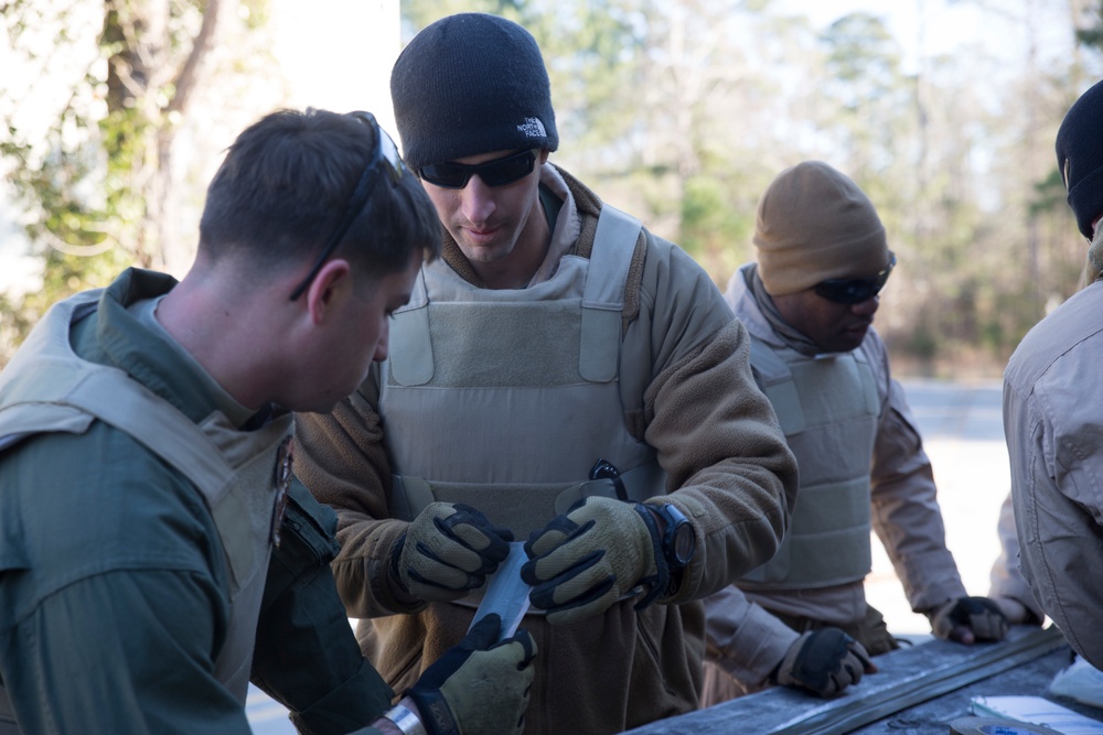 EOD conducts breaching course