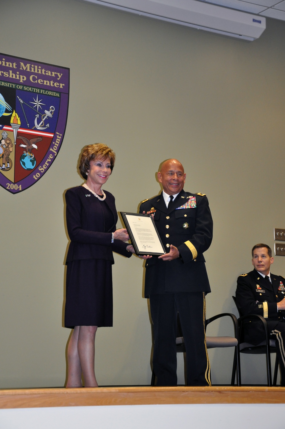 US Army Reserve chief of staff honored in military/civilian retirement ceremony