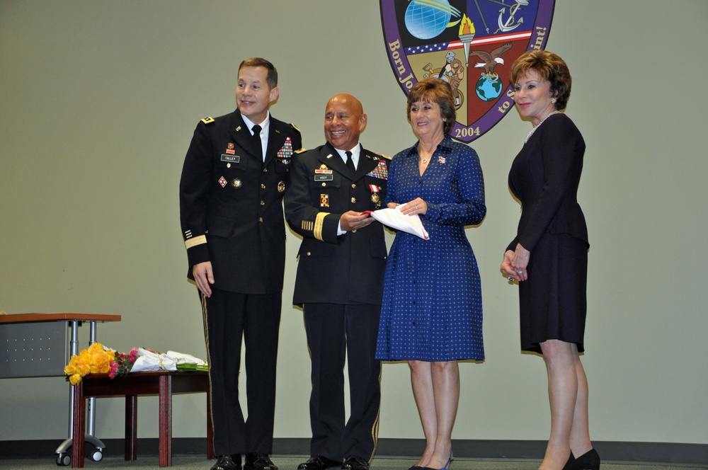 US Army Reserve chief of staff honored in military/civilian retirement ceremony