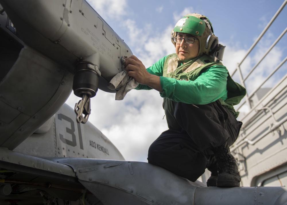 USS Kearsarge operations