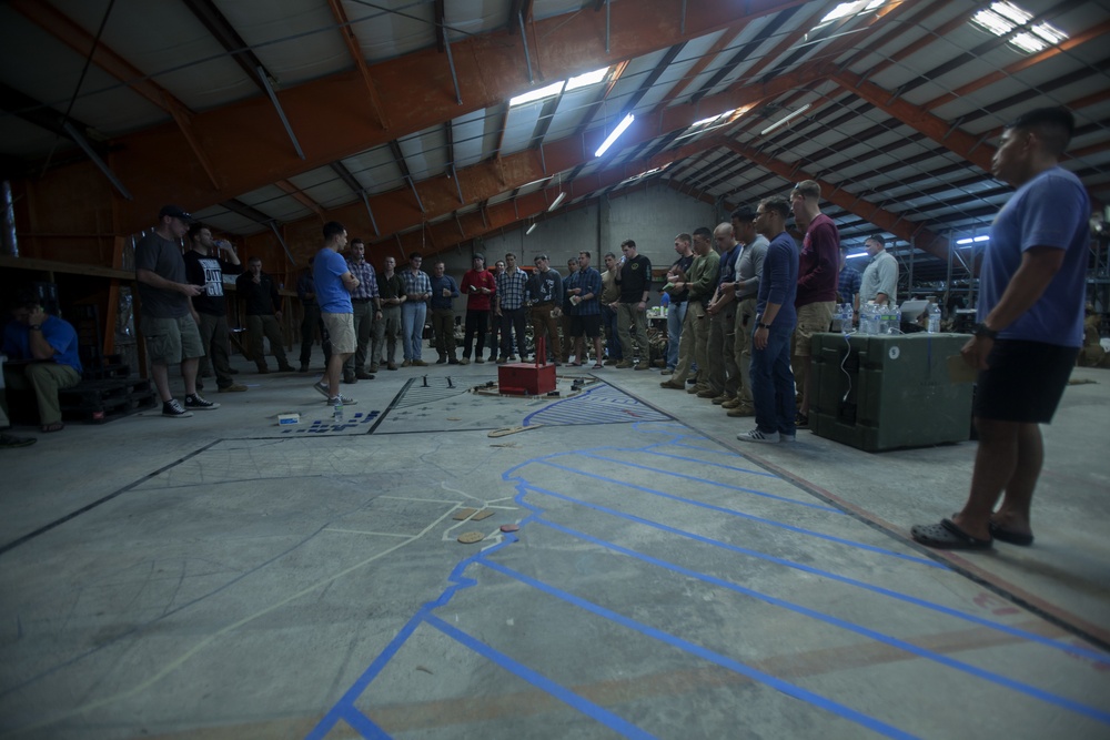 RUTEX: Maritime Raid Force performs urban training