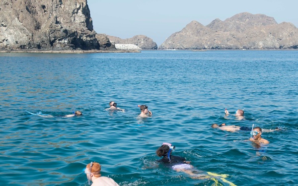 Kearsarge visits Muscat, Oman