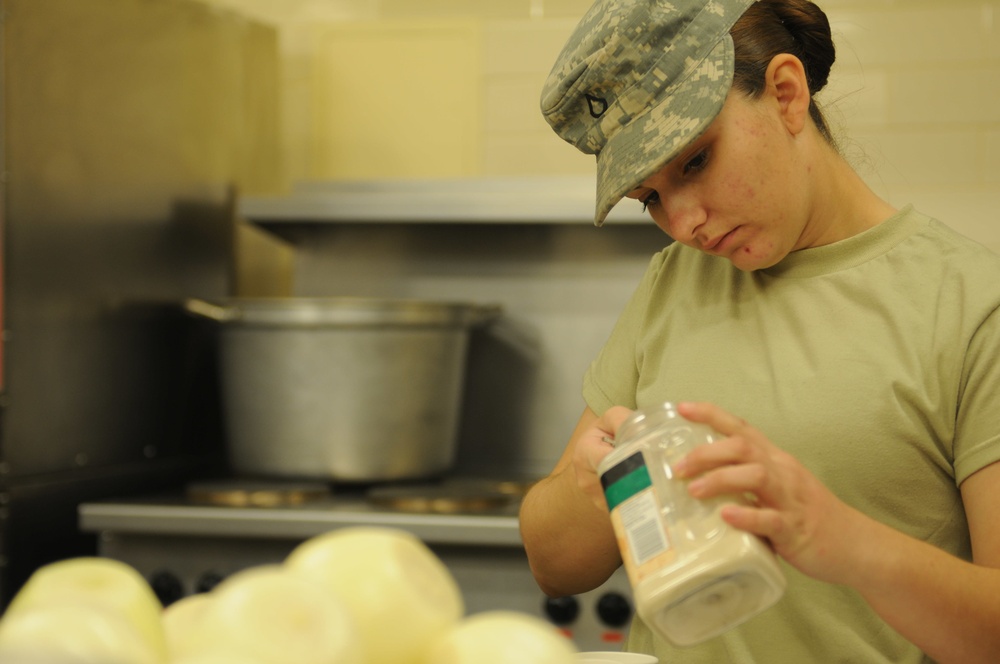Army Reserve Culinary Arts Team trains, teaches
