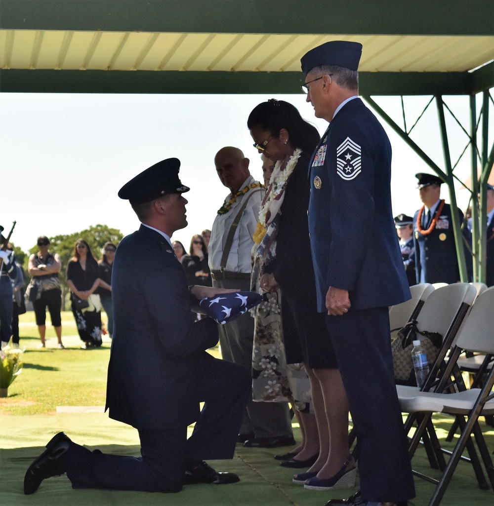 Aloha, Airman: Yokota AB, Hawaii lose one of their ohana