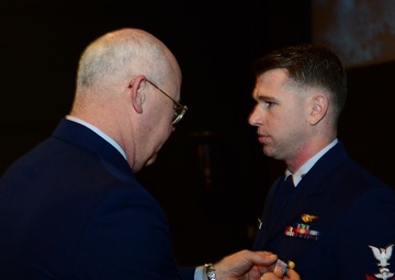 Coast Guardsman receives medal for heroism