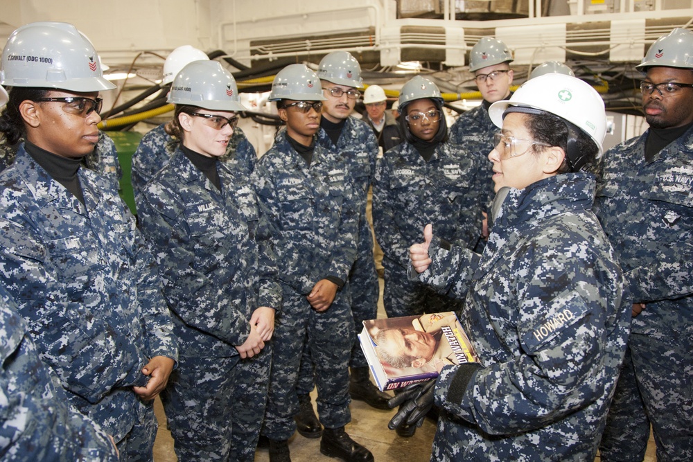 USS Zumwalt tour