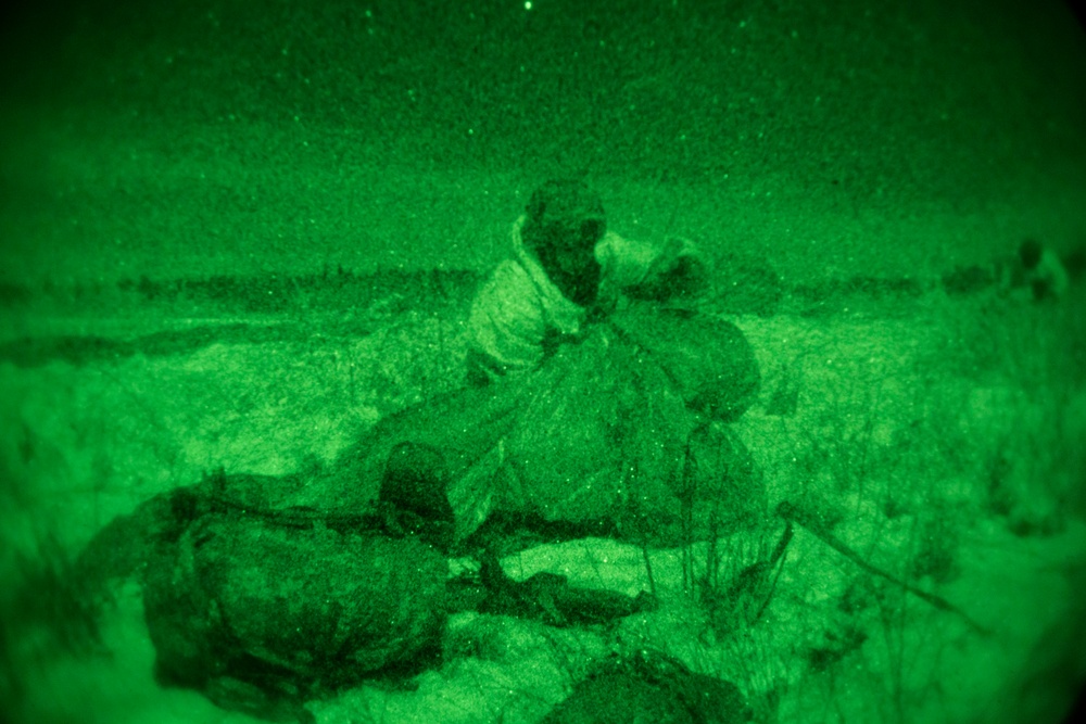 Spartan paratroopers conduct night jump operations