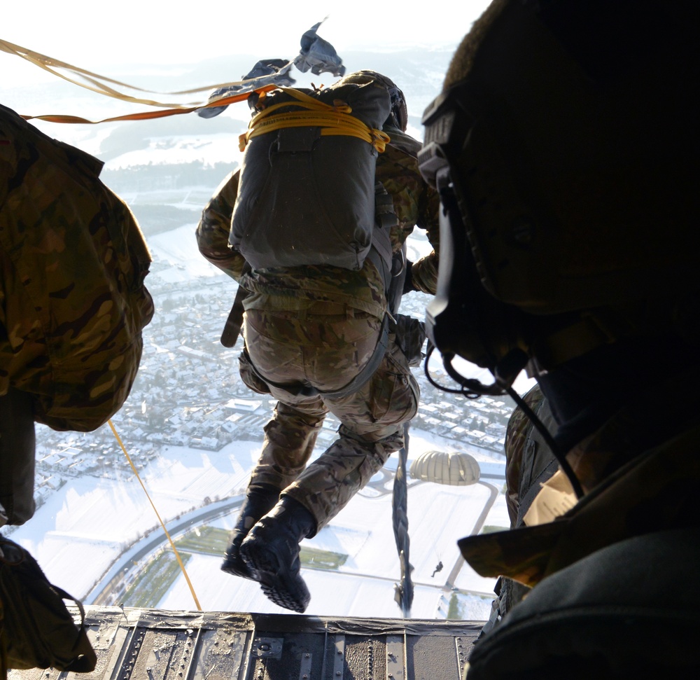 1st Battalion, 10th Special Forces Group Airborne jump