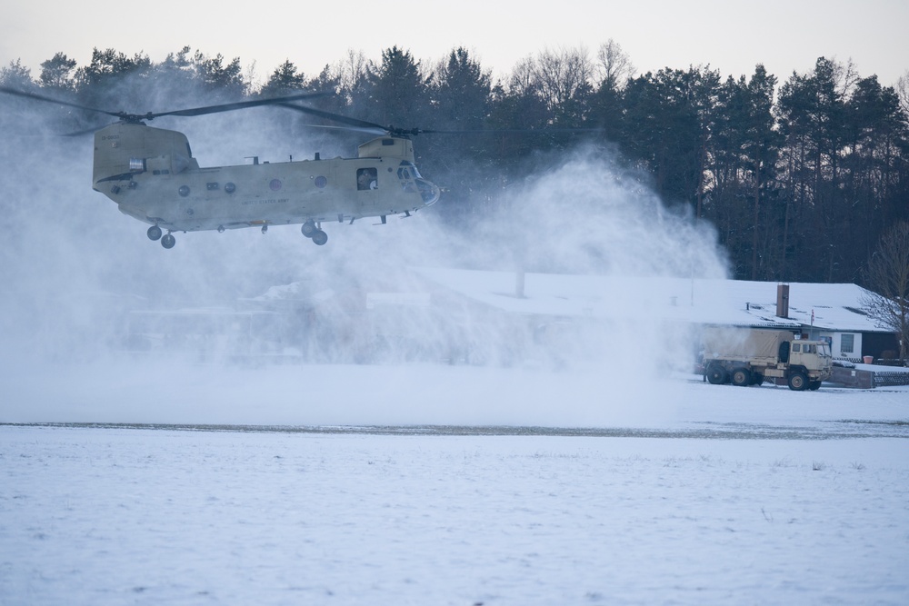 1-10 SFG (A) Chinook helicopter jump