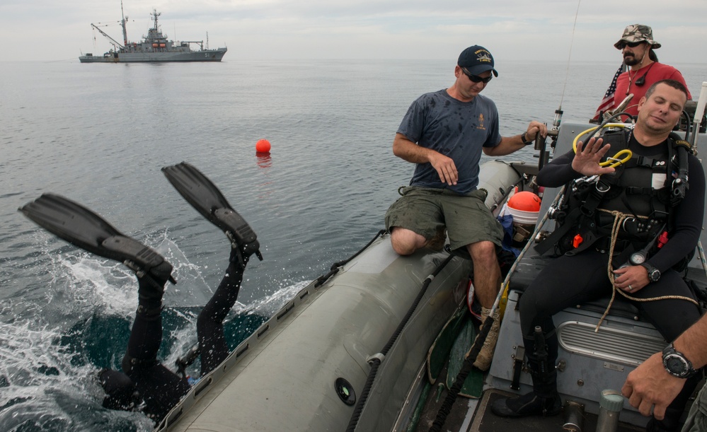 MDSU 2 divers recover remains of WWII Airmen lost in 1945