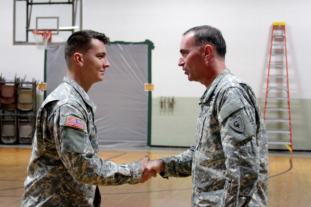 38th ID leader visits troops in Evansville, Jasper