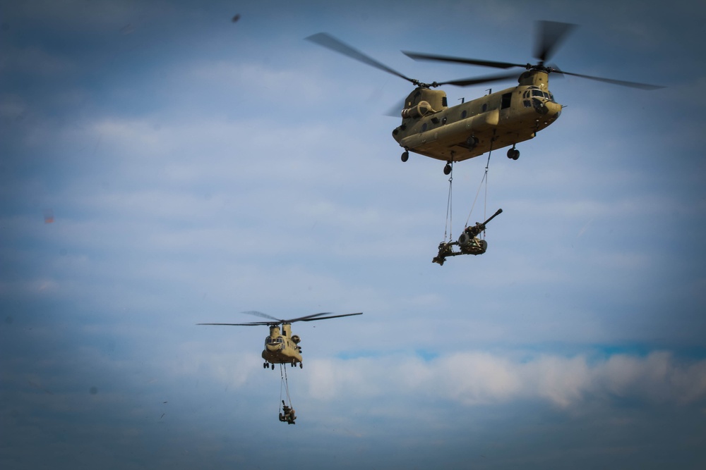 CH-47 Chinooks support gun raid
