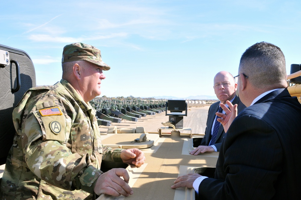 Army Reserve leadership tours 63rd RSC facilities