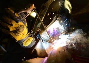 US Coast Guard Cutter Polar Star assists Operation Deep Freeze 2016