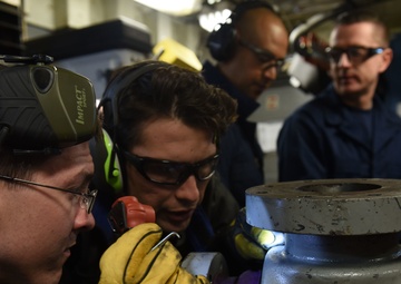 US Coast Guard Cutter Polar Star assists Operation Deep Freeze 2016