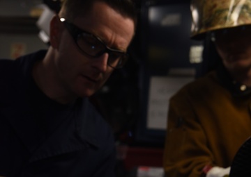 US Coast Guard Cutter Polar Star assists Operation Deep Freeze 2016