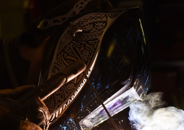 US Coast Guard Cutter Polar Star assists Operation Deep Freeze 2016