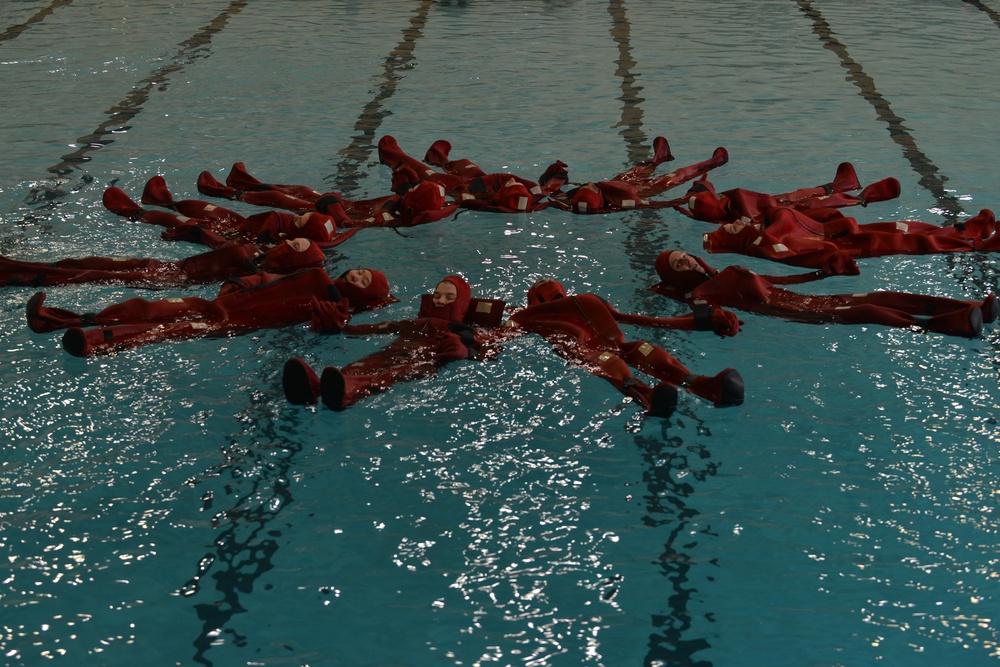 MITD teaches maritime Soldiers survival swimming MITD teaches maritime Soldiers survival swimming