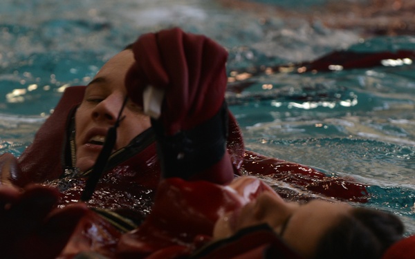 MITD teaches maritime Soldiers survival swimming