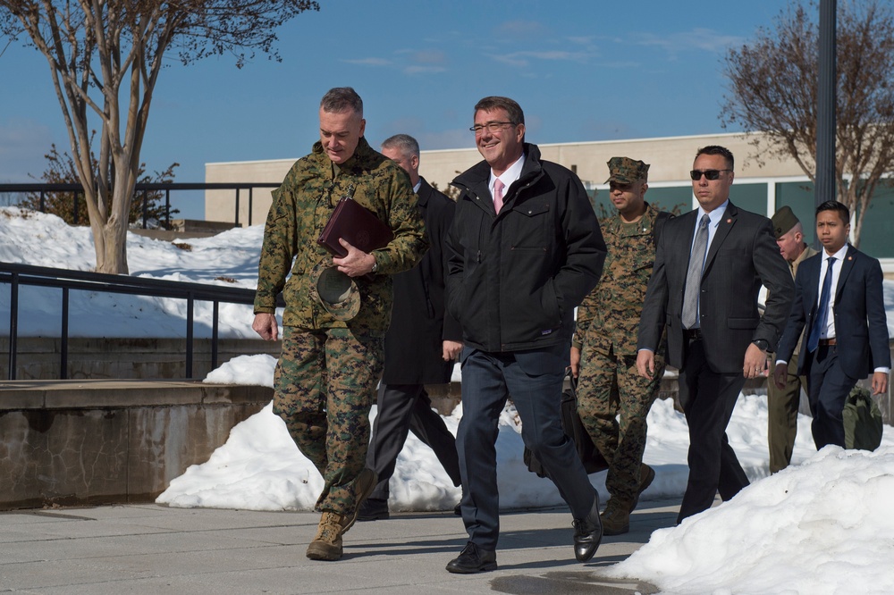 Secretary of defense visits CYBERCOM