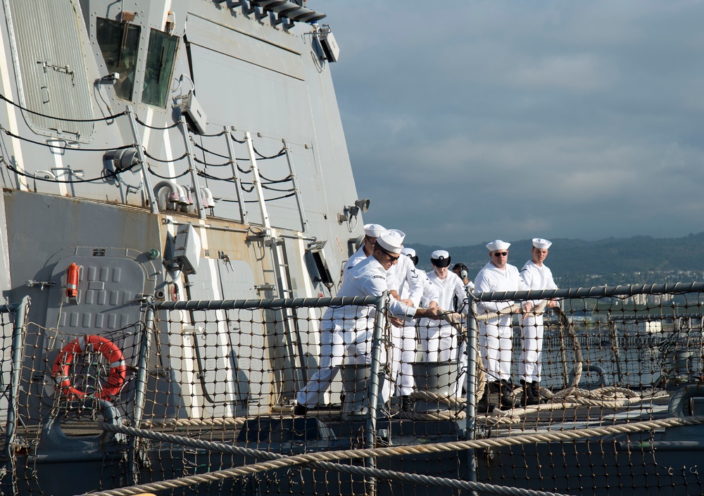 USS Chung-Hoon departs on Western Pacific Deployment