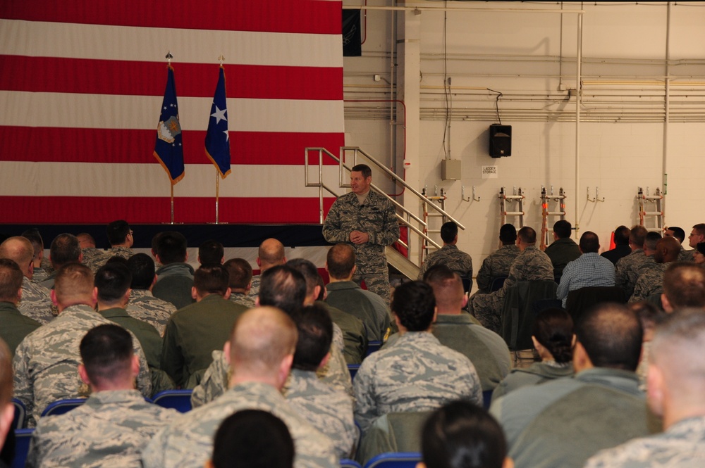 AFGSC commander visits Whiteman