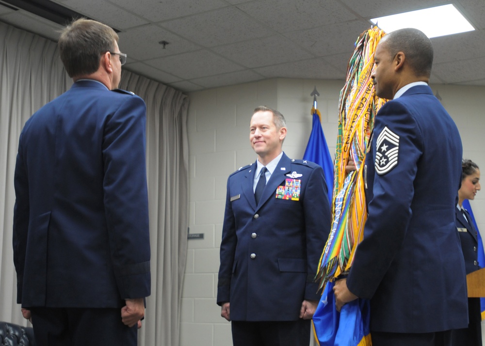 Texas ANG welcomes new commander, salutes outgoing commander