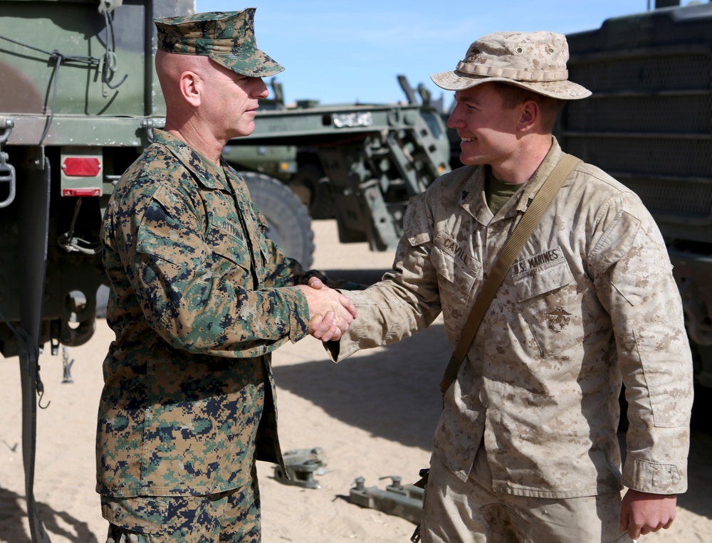 MLG Commanding General Visits Marines Training in ITX 2-16