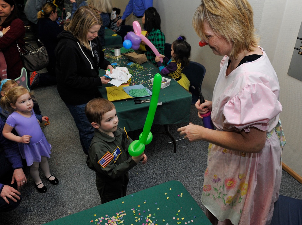 KMCC children celebrate Kinder Fasching